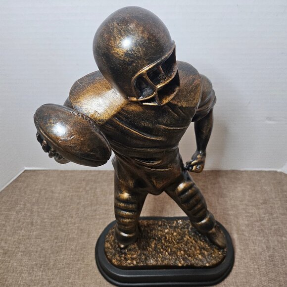 Pro Football Player Quarterback Statue Polystone 17" - Picture 4 of 10